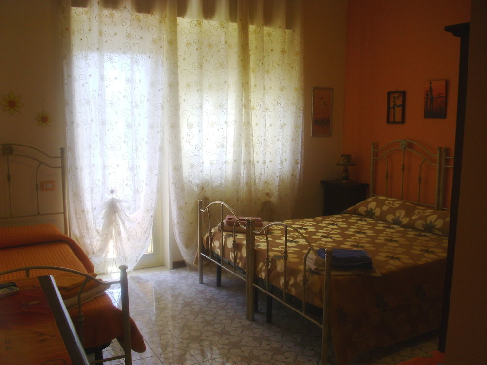 Bed and Breakfast A Casa Di Marco à Catane Extérieur photo
