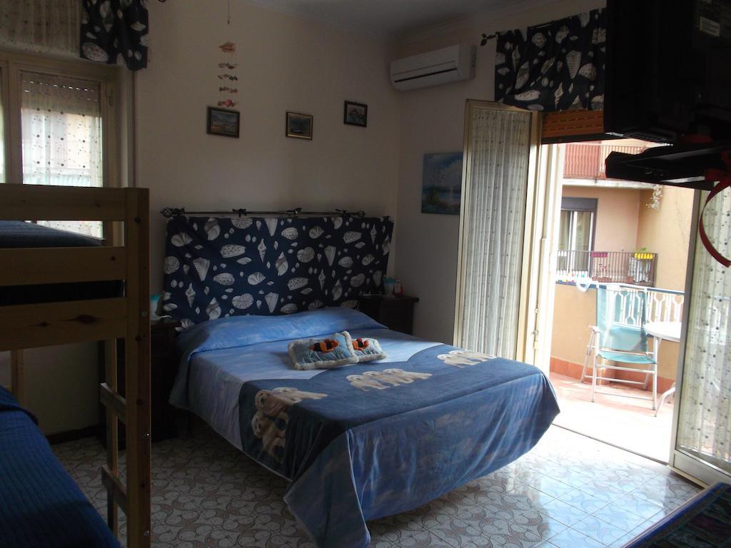Bed and Breakfast A Casa Di Marco à Catane Chambre photo